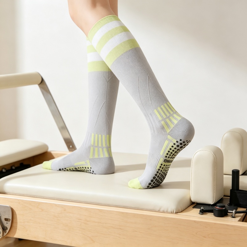 Calze da yoga al ginocchio da  - Leg Home Gym Workout recensione e prezzo